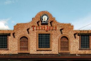 joe waterfront casual outfit