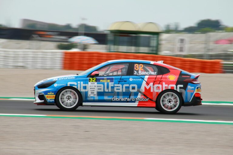 Lauren Sanchez before and after