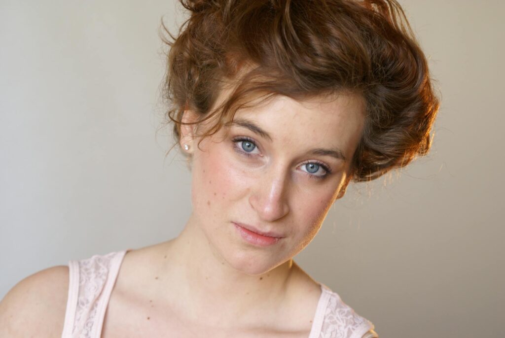 Mae Sandler portrait